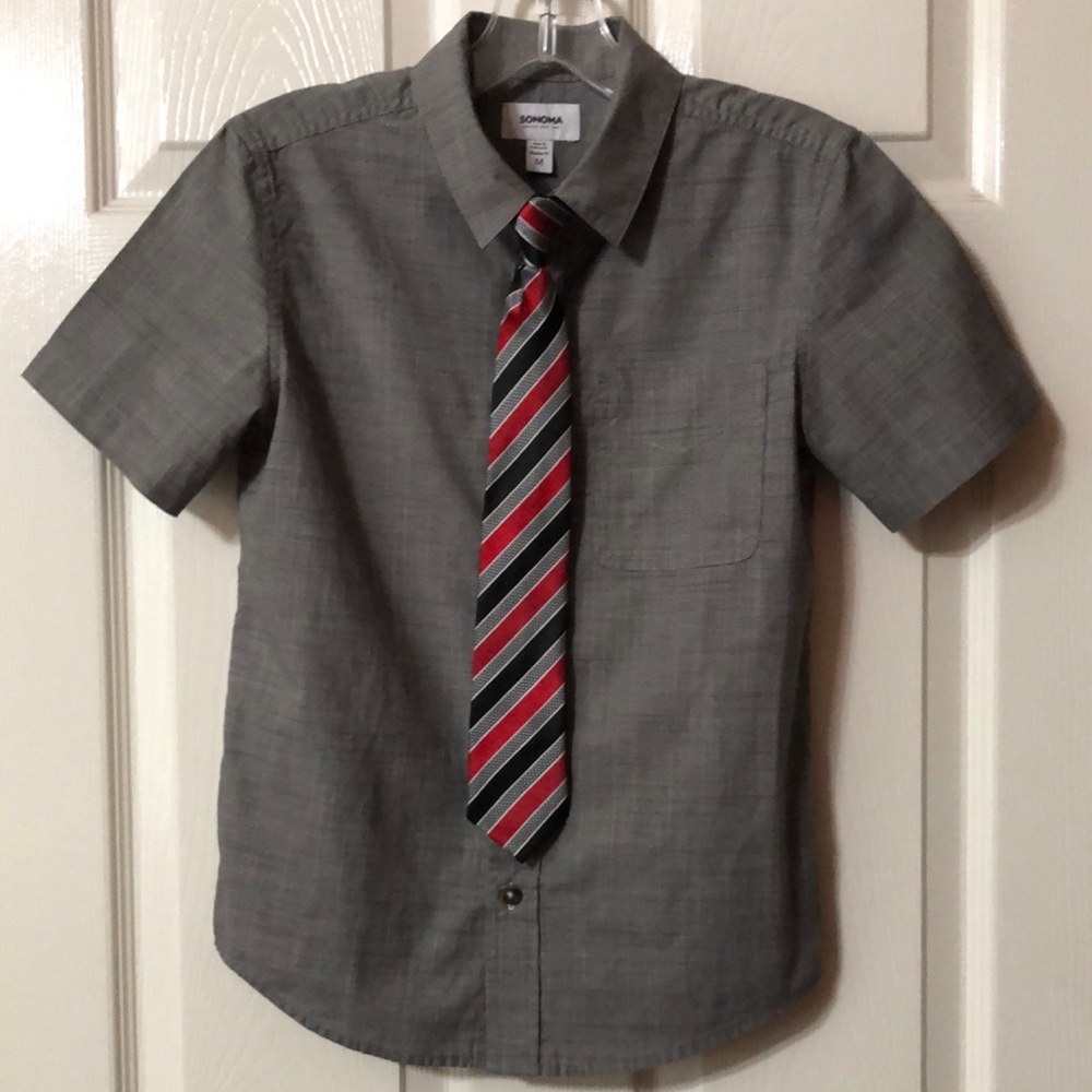 Sonoma Boys Size Medium Gray Shirt and Clip On Tie
